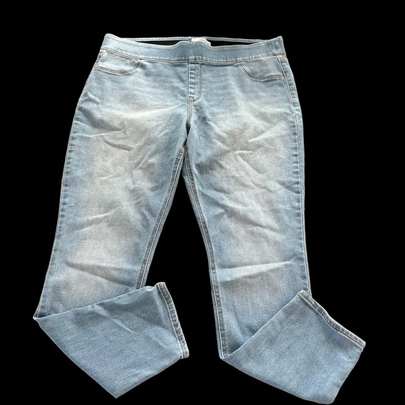 Old Navy Denim - Old Navy Womens 18 Mid Rise Rockstar Super Skinny Jeggings Light Wash Pull On